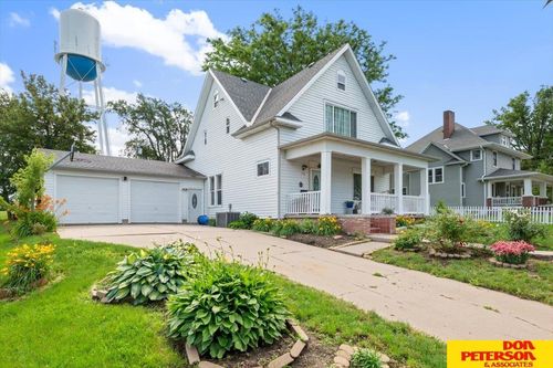 718 Elm St, Uehling, NE, 68063-5016 | Card Image