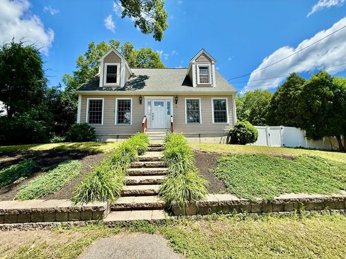 13 N Martin Rd, Amesbury, MA, 01913-4405 | Card Image