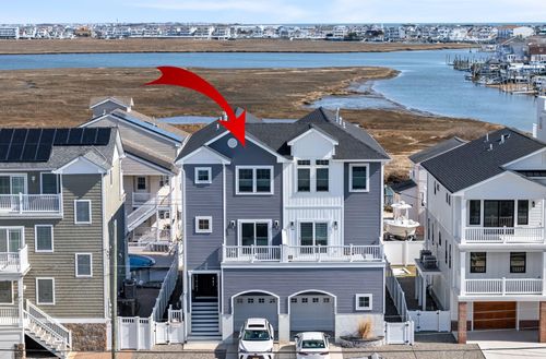 335-335 W 16th Ave, North Wildwood, NJ, 08260-2607 | Card Image