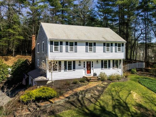 550 West St, Duxbury, MA, 02332 | Card Image