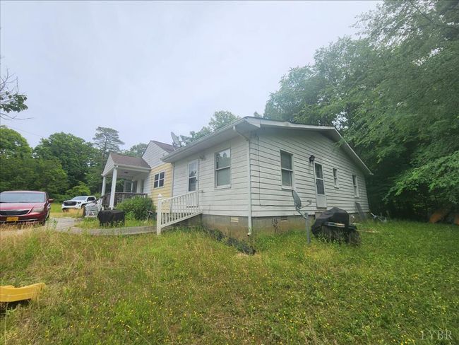 1028 Whitt Loop, House other with 3 bedrooms, 2 bathrooms and null parking in Alton VA | Image 16