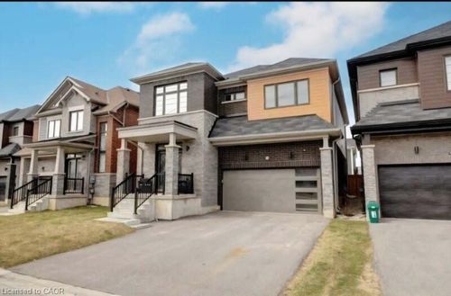 19 Malcolm Cres, Caledonia, ON, N3W0C8 | Card Image