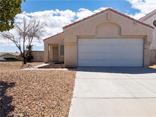 13577 Monterey, Victorville, CA, 92392 | Card Image