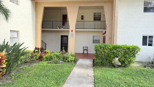 320-320 Lake Dora Dr, West Palm Beach, FL, 33411-2361 | Card Image