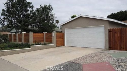 870 Darrell St, Costa Mesa, CA, 92627-3314 | Card Image