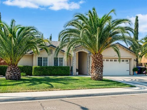 104 W Mariposa St, Avenal, CA, 93204-1207 | Card Image