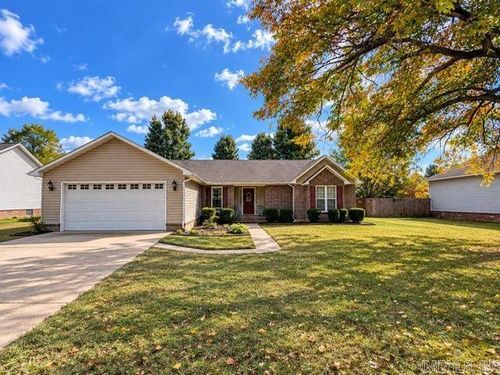 105 Rock Creek Dr, Sulphur Rock, AR, 72579-9009 | Card Image