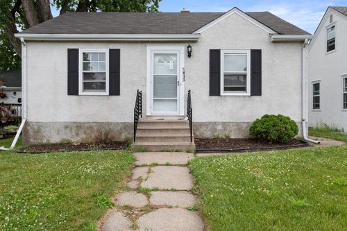 5433 30th Ave S, Minneapolis, MN, 55417-2018 | Card Image