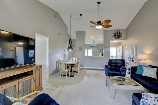 APT-4 - 5725 Pelican Pointe Dr, House attached with 2 bedrooms, 2 bathrooms and null parking in Sebastian FL | Image 9