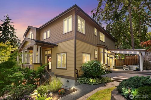 14248 Se Allen Rd, Bellevue, WA, 98006-1556 | Card Image
