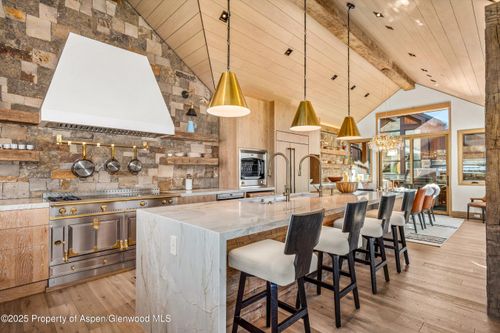 549 Walnut St, Aspen, CO, 81611-1535 | Card Image