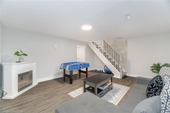 512 Pinetree Cres, House other with 3 bedrooms, 3 bathrooms and 4 parking in Cambridge ON | Image 39