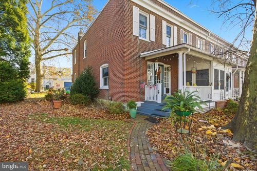 5 Manchester Ave, MEDIA, PA, 19063-3510 | Card Image