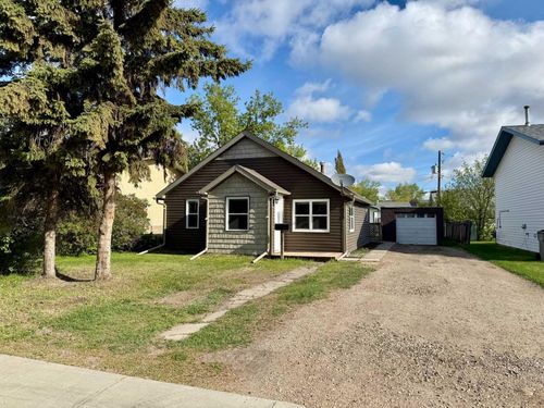 10520 101 Ave, Grande Prairie, AB, T8V0Z1 | Card Image