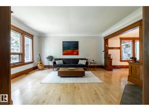 10024 147 St Nw, Edmonton, AB, T5N3B7 | Card Image