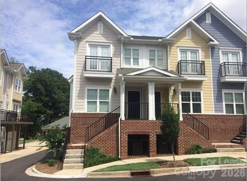 501 Village Park Dr, Belmont, NC, 28012-3959 | Card Image