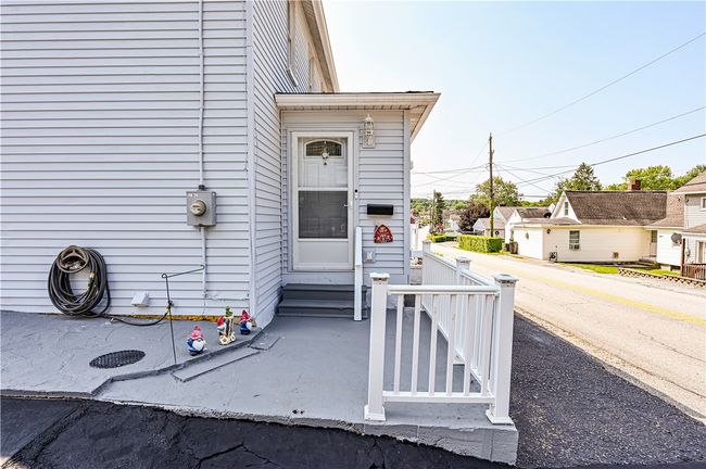 2216 Keystone Ave, House other with 3 bedrooms, 2 bathrooms and 1 parking in Hempfield Twp - WML PA | Image 7