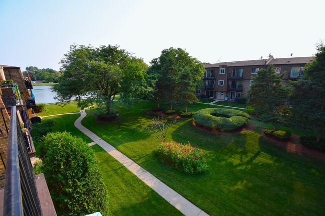 APT-3S - 9467 Bay Colony Dr, Condo with 2 bedrooms, 1 bathrooms and 1 parking in Des Plaines IL | Image 10
