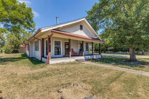 401 S 4th St, Crandall, TX, 75114-2807 | Card Image