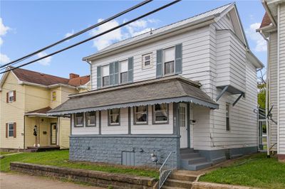 1004 S Pittsburgh, House other with 3 bedrooms, 2 bathrooms and 4 parking in Connellsville PA | Image 3