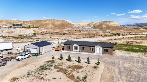 1750 Oasis Dr, Mack, CO, 81525-8704 | Card Image