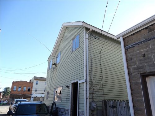 113 Clay Way, Mc Kees Rocks, PA, 15136-2703 | Card Image