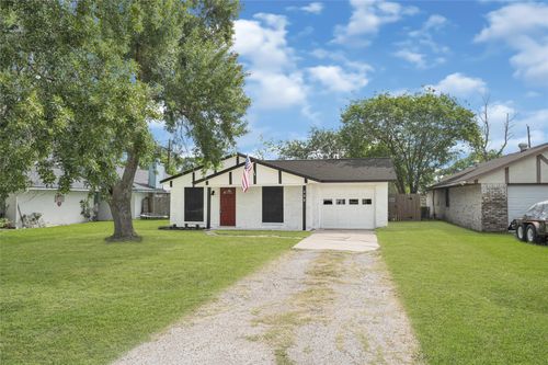 622 N 13th St, La Porte, TX, 77571-3141 | Card Image