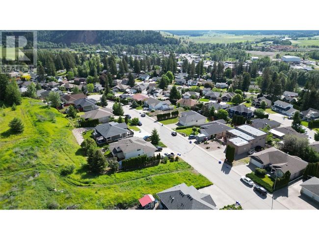 2000 Mountain View Ave, Home with 0 bedrooms, 0 bathrooms and null parking in Lumby BC | Image 9