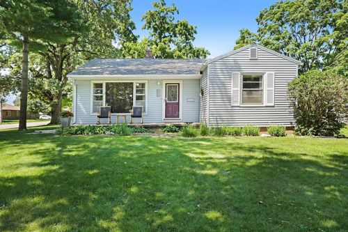 3127 Alameda St, Cedar Falls, IA, 50613-5958 | Card Image