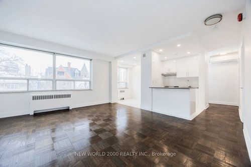 305-88 Bernard Ave, Toronto, ON, M5R1R7 | Card Image