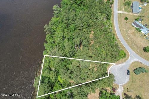 295 Taylor Rd, Havelock, NC, 28532-8759 | Card Image
