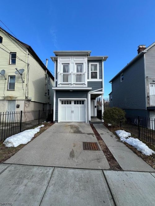 185 Parrow St, Orange, NJ, 07050-3511 | Card Image