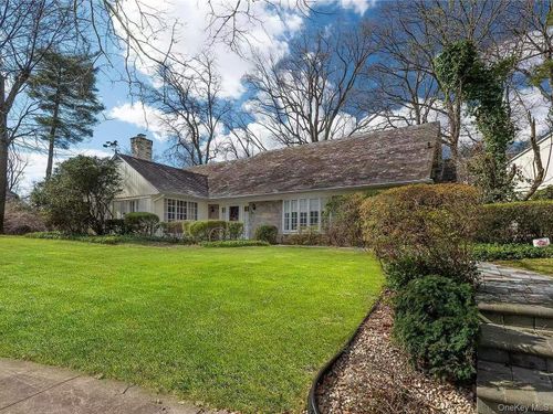 76 Wensley Dr, Great Neck, NY, 11020-1833 | Card Image