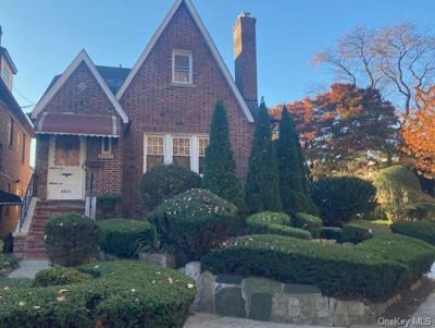 4460-4470 Van Cortlandt Park E, Home with 5 bedrooms, 2 bathrooms and null parking in Bronx NY | Image 1