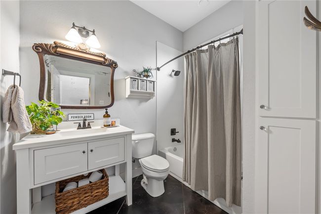 1074 Lifestyle Ln, House other with 4 bedrooms, 4 bathrooms and 2 parking in McGregor TX | Image 25