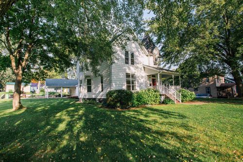 202 Clay St, Neillsville, WI, 54456-1826 | Card Image
