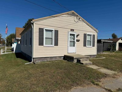 204 E Ohio Street, House other with 2 bedrooms, 1 bathrooms and null parking in Princeton IN | Image 1