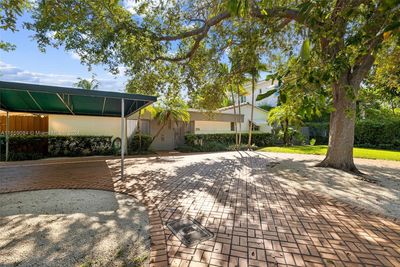 791 Allendale Rd, House other with 4 bedrooms, 2 bathrooms and null parking in Key Biscayne FL | Image 3