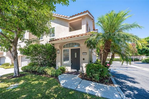 12605 Doral, Tustin, CA, 92782-1047 | Card Image