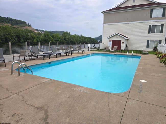 1205 University Commons Dr, Condo with 4 bedrooms, 4 bathrooms and 3 parking in Star City WV | Image 42