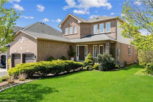 106 Moore Crescent, Ancaster, ON, L9G4Z8 | Card Image