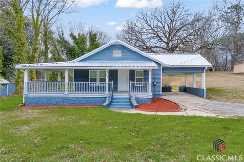 943 S Pond St, Toccoa, GA, 30577-3541 | Card Image