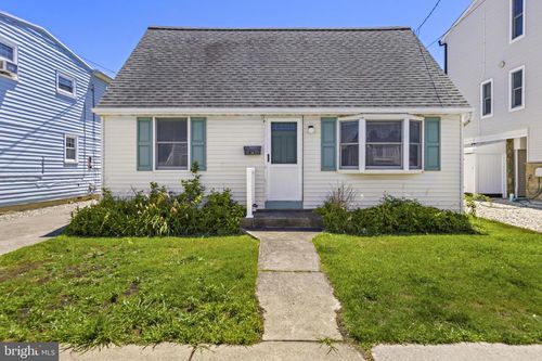 114 W Delaware Ave, LONG BEACH TOWNSHIP, NJ, 08008-2737 | Card Image