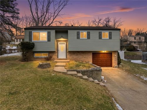 392 Seminole Ave, Pittsburgh, PA, 15237-4756 | Card Image