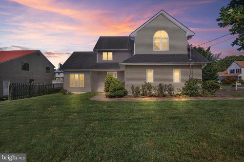 775 Maple Ave, Brick, NJ, 08724-5303 | Card Image