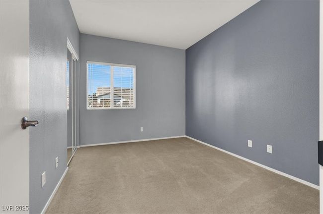 2024 - 5655 E Sahara Ave, Condo with 3 bedrooms, 2 bathrooms and null parking in Las Vegas NV | Image 24