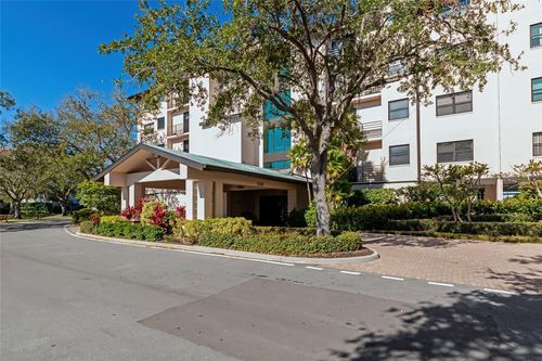 302-5408 Eagles Point Cir, Sarasota, FL, 34231-9157 | Card Image