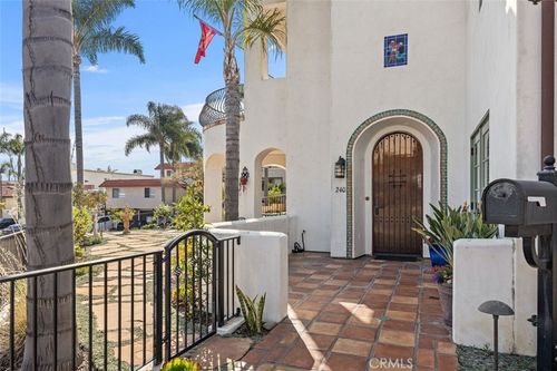 b-240 Avenida Rosa, San Clemente, CA, 92672-4138 | Card Image