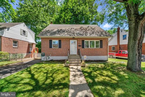511 Harrison Ave, Glenolden, PA, 19036-2415 | Card Image