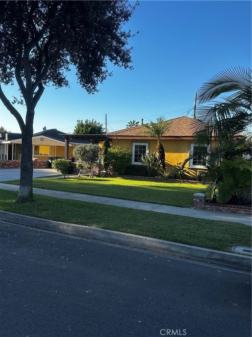 11527 Buell St, Santa Fe Springs, CA, 90670-4303 | Card Image